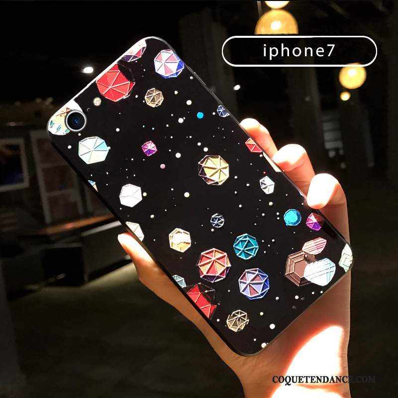 iPhone 7 Coque Multicolore Gaufrage Personnalité Amoureux Ornements Suspendus