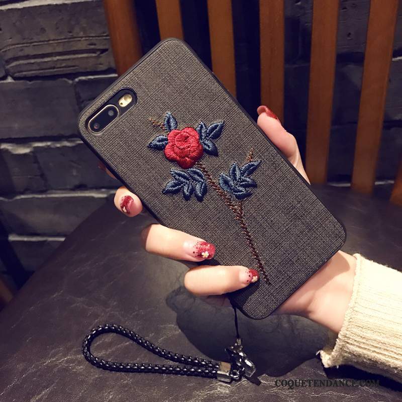 iPhone 7 Plus Coque Fleur Protection Fluide Doux Broderie Noir